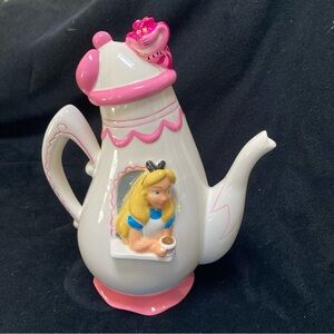 Vintage Disney Alice in Wonderland Teapot